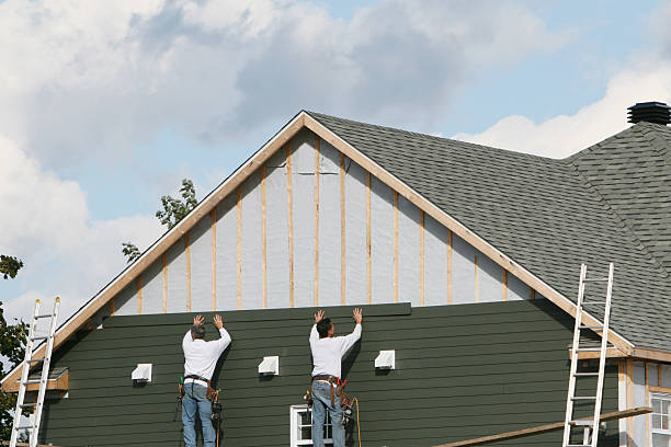 Professional Siding technician working in Port Republic, MD